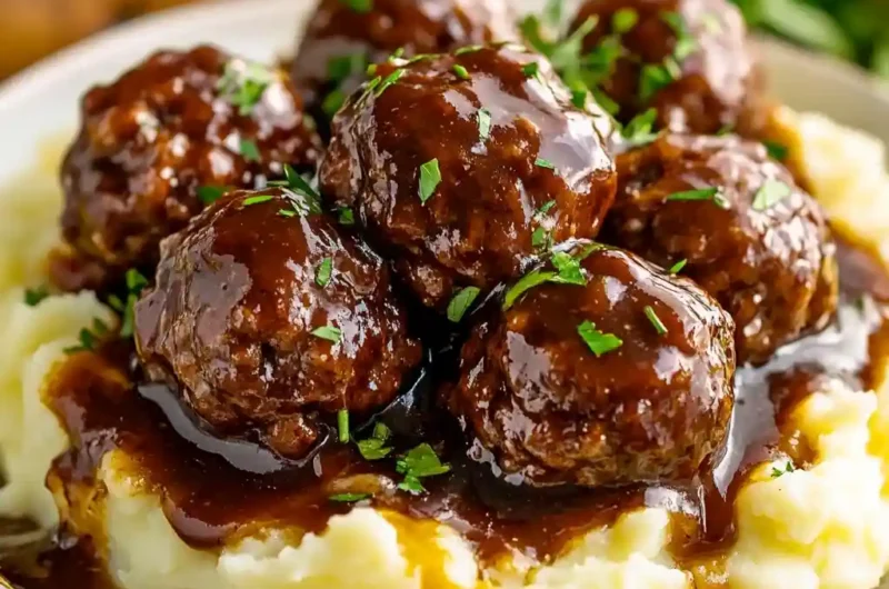 Crockpot Mississippi Meatballs (Only 5 Ingredients!)