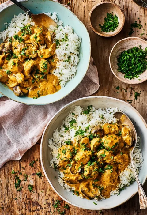 Mushroom Curry Tomato Masala Ginger Fennel Seeds Cumin Autumnal