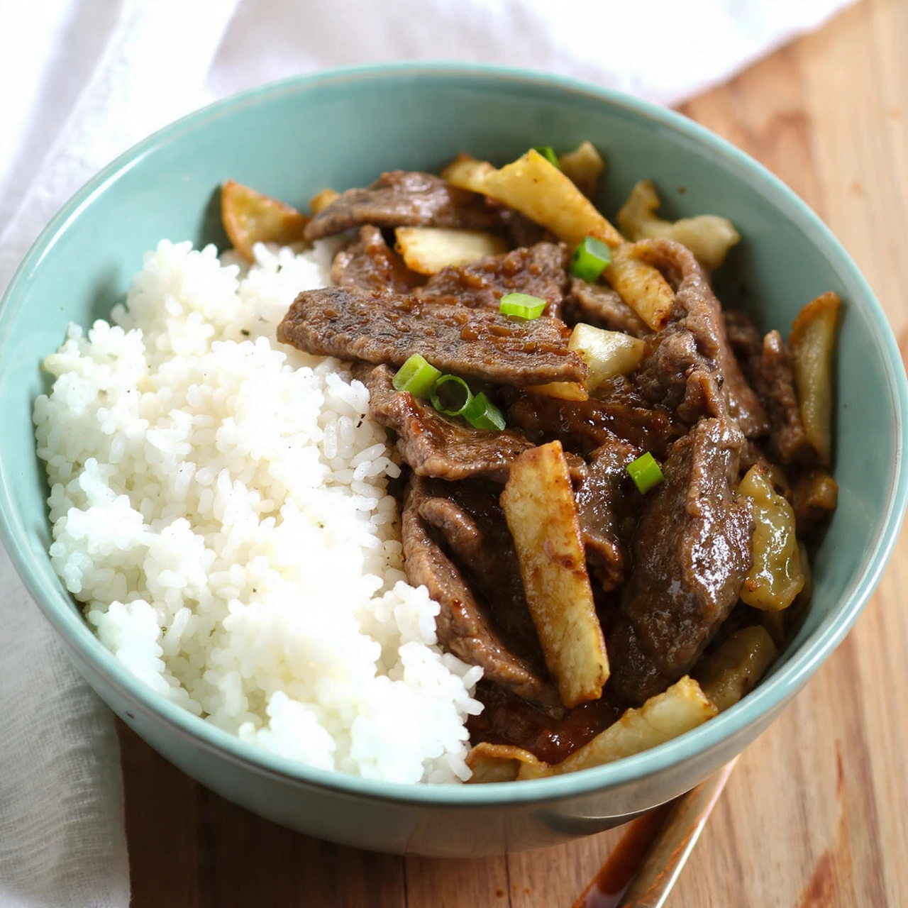 Black Pepper Beef Cabbage Stirfry