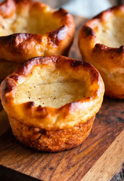 Swiss Thyme Cheese Popovers Recipe Best Cheese For Popovers Light And Cheesy Popovers How To Make Swiss Cheese Popovers Gl...