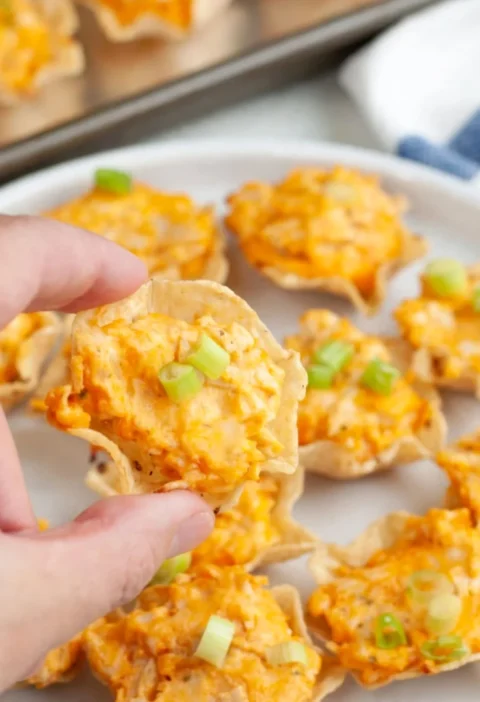 Buffalo Chicken Dip Bites