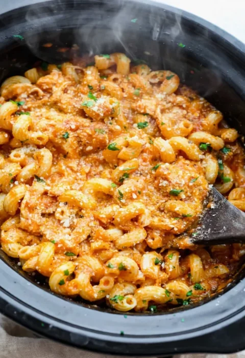 Crockpot Creamy Chicken Pasta
